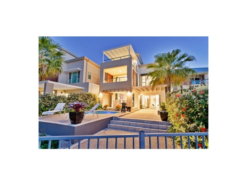 64 Brindabella Close, Coomera Waters QLD 4209