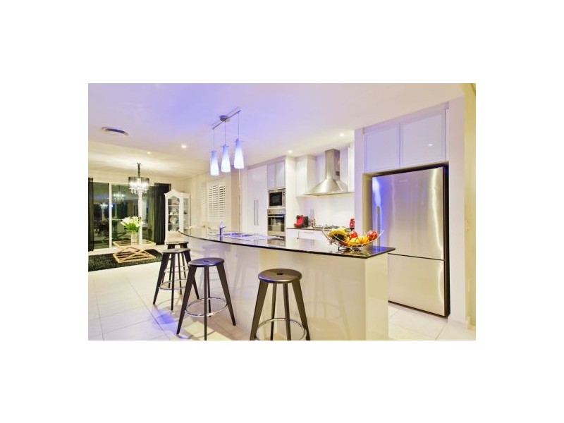 64 Brindabella Close, Coomera Waters QLD 4209