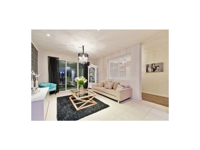 64 Brindabella Close, Coomera Waters QLD 4209