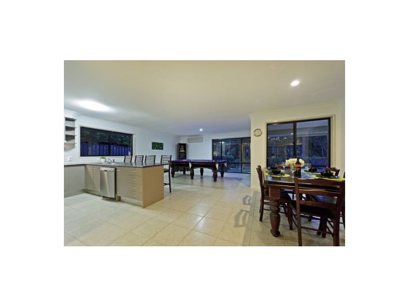 14 Helsal Court, Coomera Waters QLD 4209