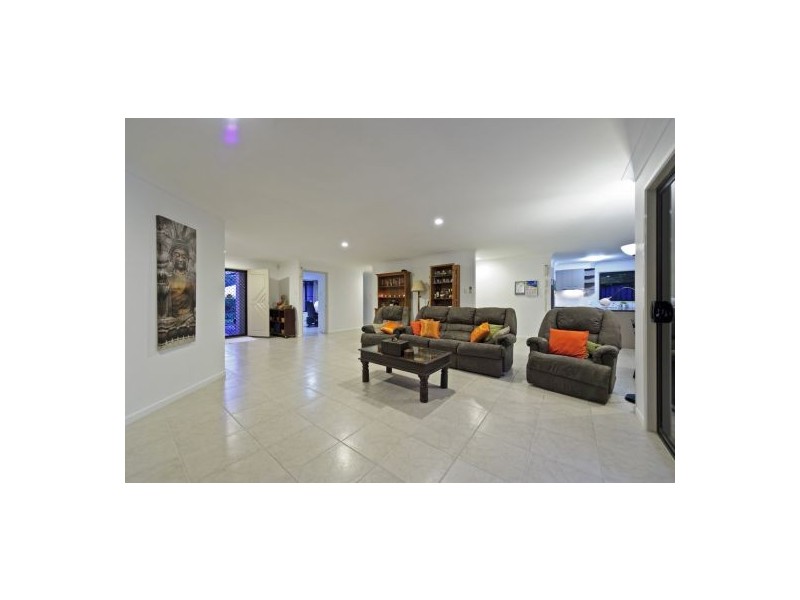 14 Helsal Court, Coomera Waters QLD 4209