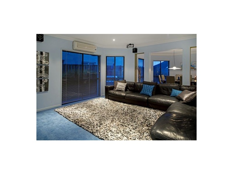 9 Ripple Court, Coomera Waters QLD 4209