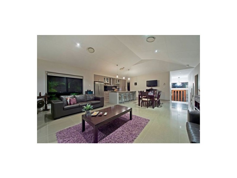 77 Impeccable Circuit, Coomera Waters QLD 4209