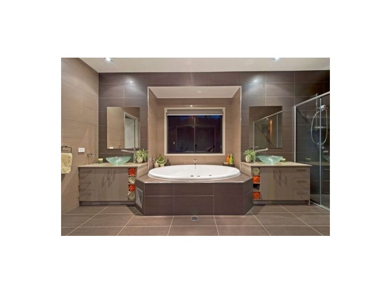 77 Impeccable Circuit, Coomera Waters QLD 4209