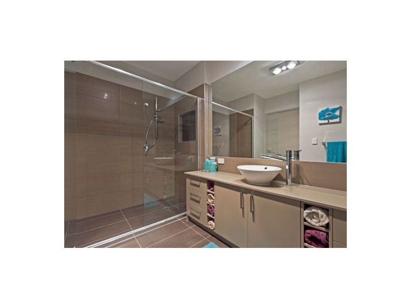 77 Impeccable Circuit, Coomera Waters QLD 4209