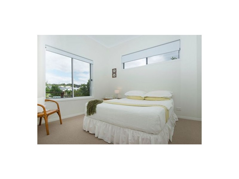 8 Barrington Street, Upper Coomera QLD 4209