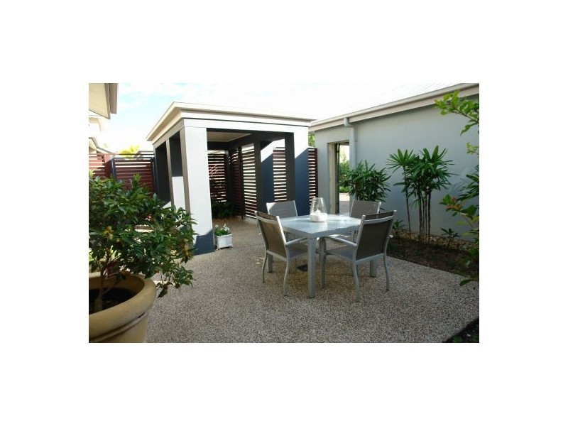 39 Brindabella Close, Coomera Waters QLD 4209