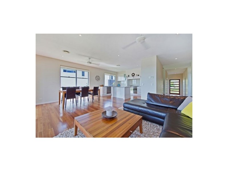17 Impeccable Circuit, Coomera Waters QLD 4209