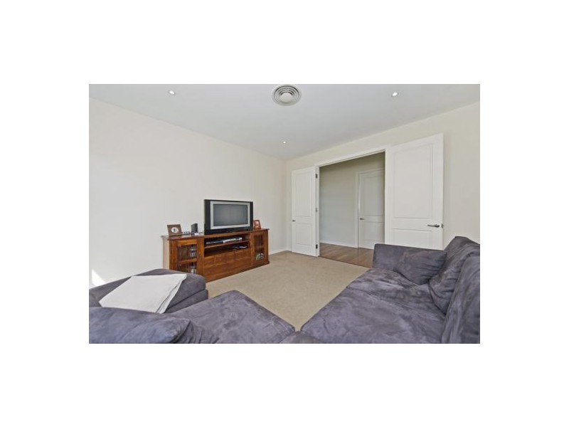 17 Impeccable Circuit, Coomera Waters QLD 4209