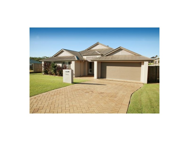 10 Crusade Court, Coomera Waters QLD 4209