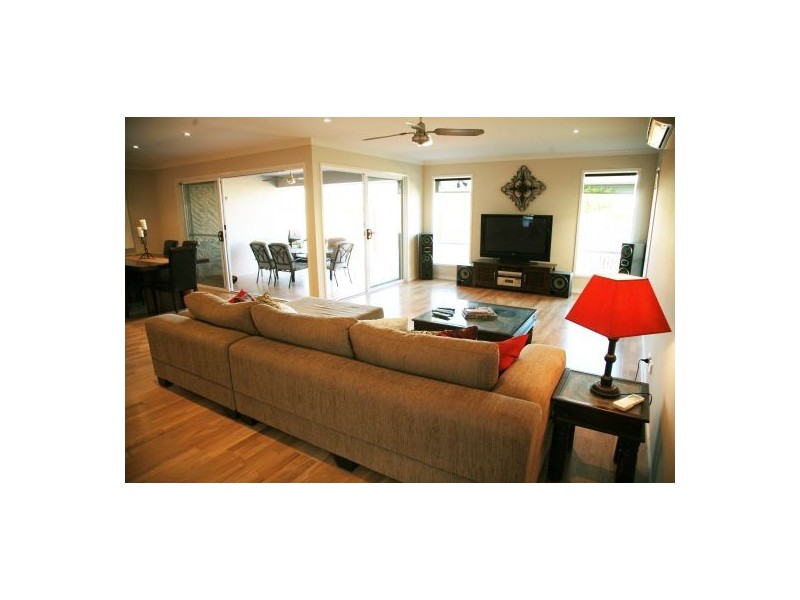 10 Crusade Court, Coomera Waters QLD 4209