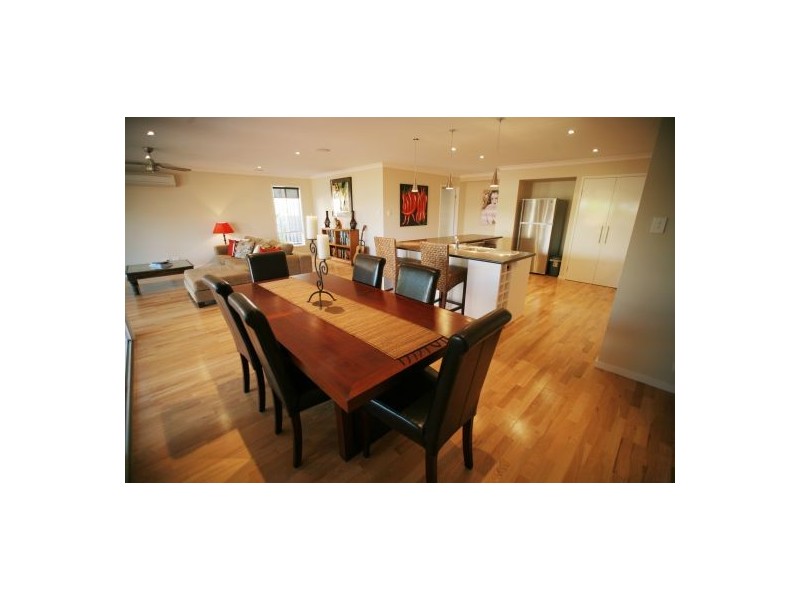 10 Crusade Court, Coomera Waters QLD 4209