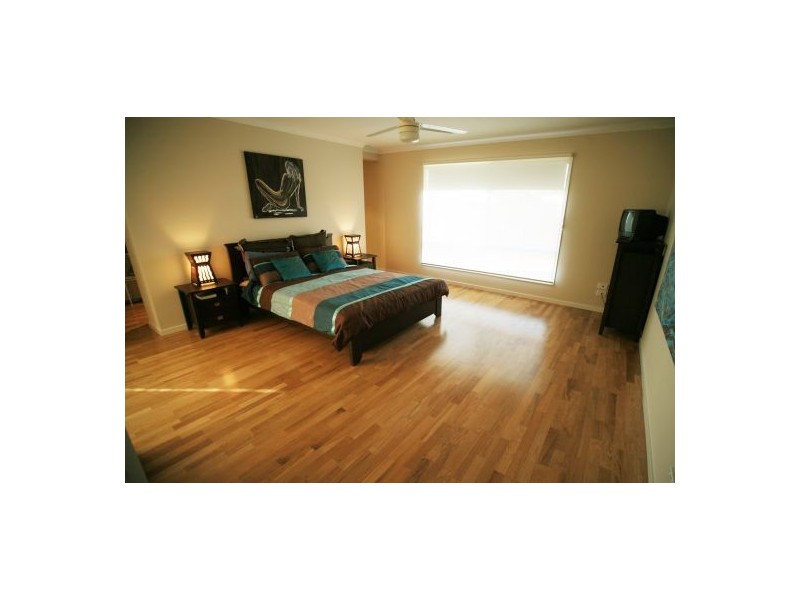 10 Crusade Court, Coomera Waters QLD 4209