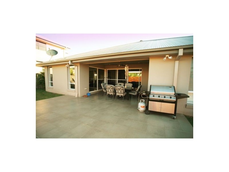 10 Crusade Court, Coomera Waters QLD 4209