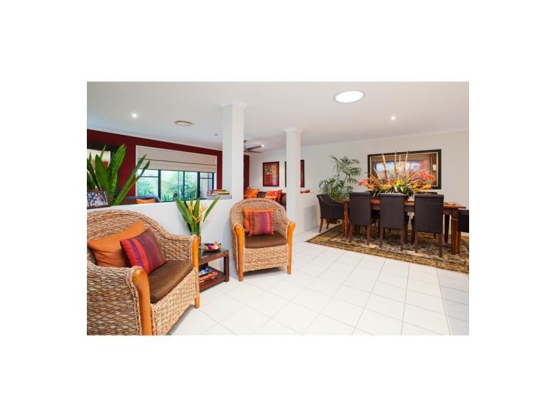 6 Mellum Circuit, Pacific Pines QLD 4211