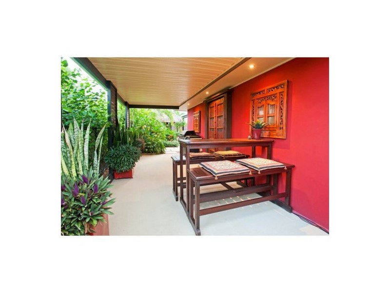 6 Mellum Circuit, Pacific Pines QLD 4211