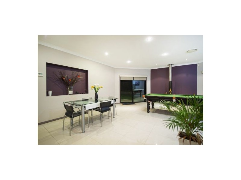 7 Atara Lane, Coomera Waters QLD 4209