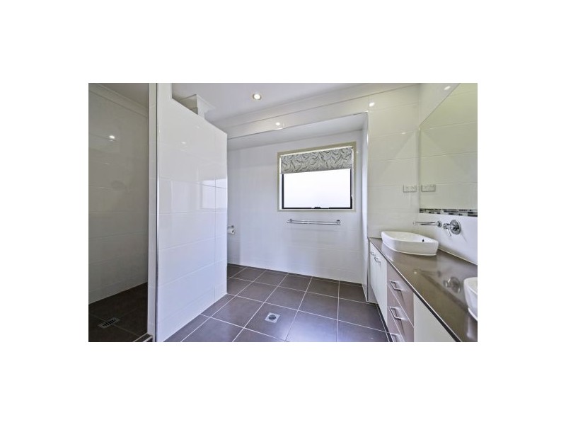 1 Macleay Circuit, Upper Coomera QLD 4209