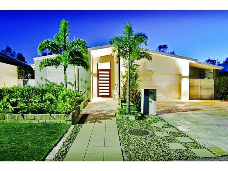 25 Brindabella Close, Coomera Waters QLD 4209