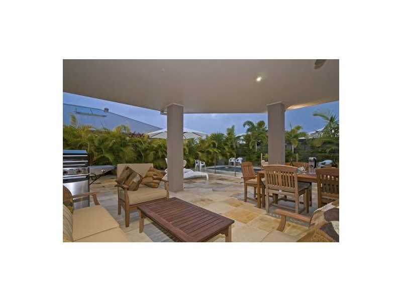 24 Ragamuffin Drive West, Coomera Waters QLD 4209