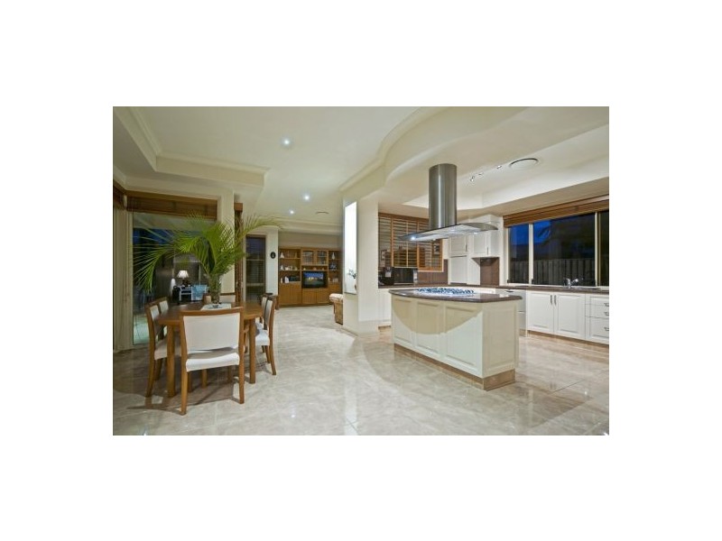 24 Ragamuffin Drive West, Coomera Waters QLD 4209