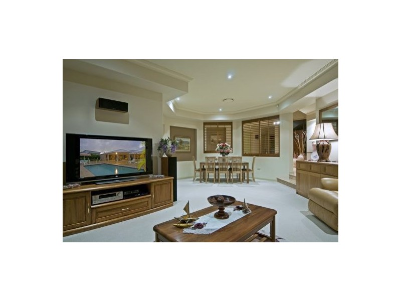 24 Ragamuffin Drive West, Coomera Waters QLD 4209