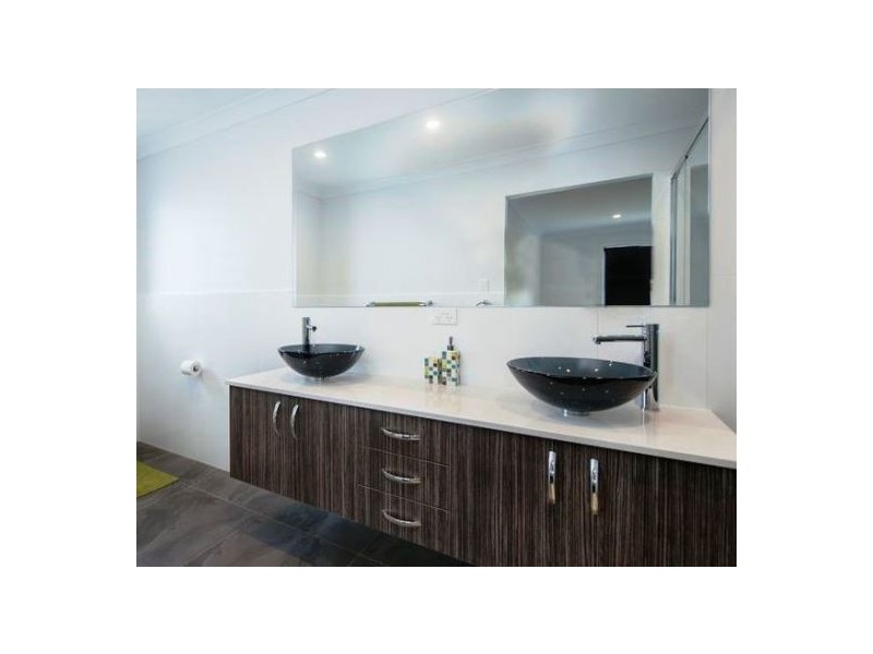 10 Village High Crescent, Coomera Waters QLD 4209