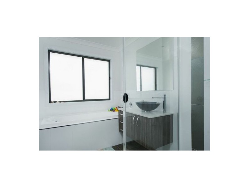 10 Village High Crescent, Coomera Waters QLD 4209