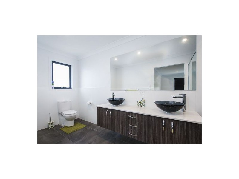 10 Village High Crescent, Coomera Waters QLD 4209