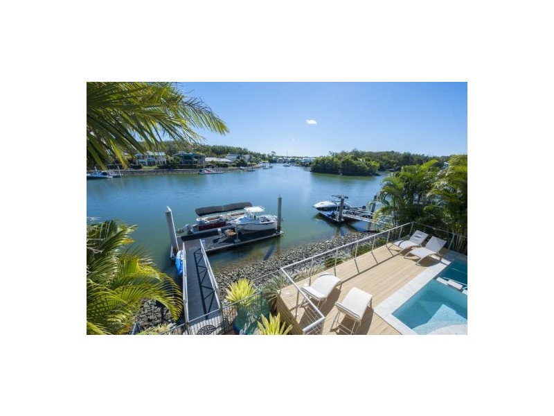 20 Buccaneer Way, Coomera Waters QLD 4209