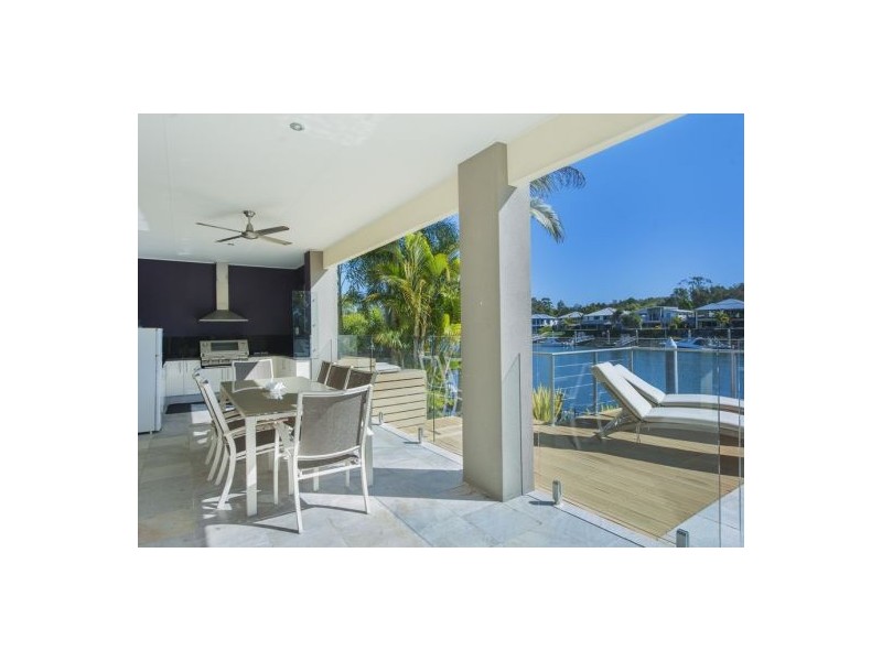20 Buccaneer Way, Coomera Waters QLD 4209