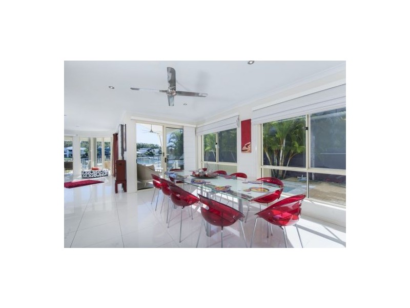 20 Buccaneer Way, Coomera Waters QLD 4209