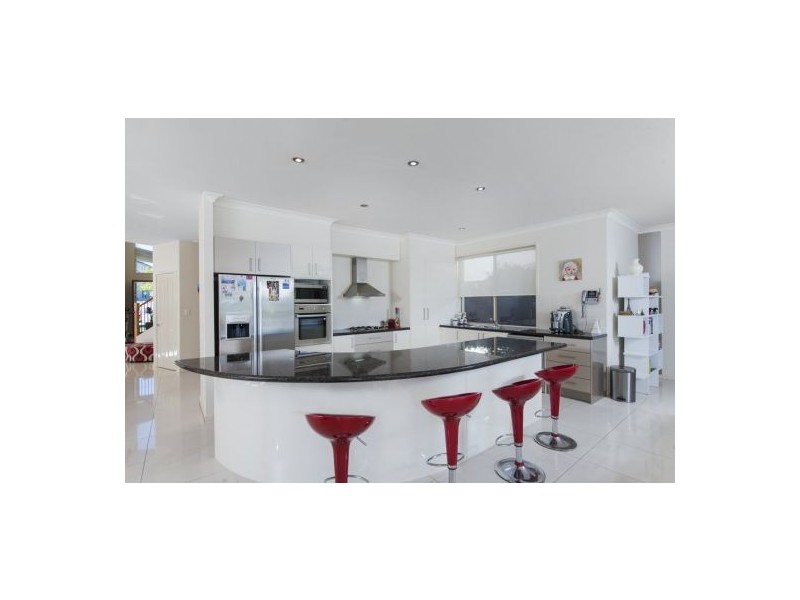 20 Buccaneer Way, Coomera Waters QLD 4209