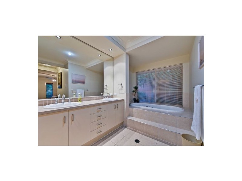 4 Zeus Circuit, Coomera Waters QLD 4209