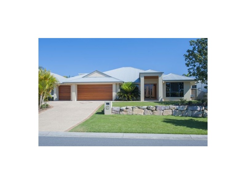 7 Crusade Court, Coomera Waters QLD 4209