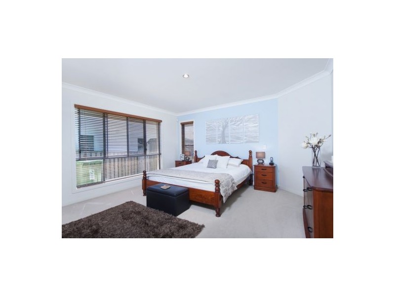 7 Crusade Court, Coomera Waters QLD 4209