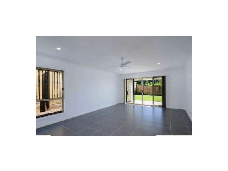 7 Mountain View Parade, Upper Coomera QLD 4209