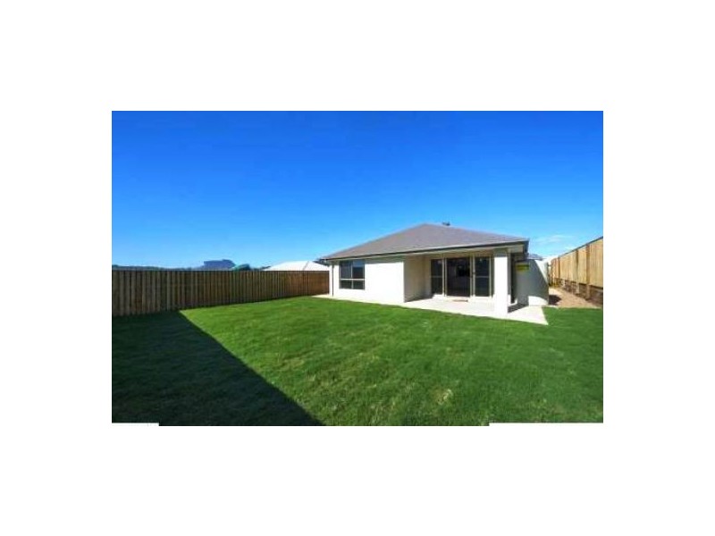 7 Mountain View Parade, Upper Coomera QLD 4209