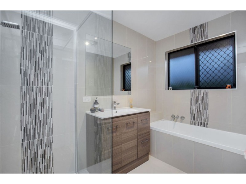 26 Pathfinder Road, Coomera Waters QLD 4209