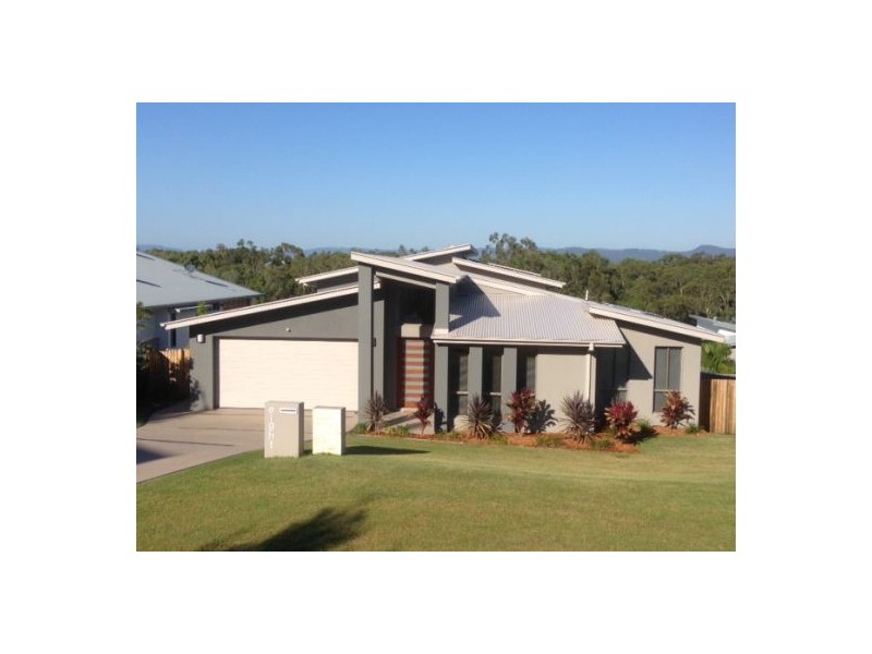 8 Berrimilla Lane, Coomera Waters QLD 4209