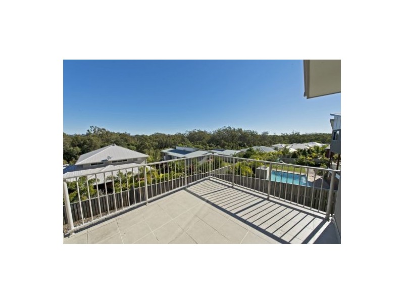 8 Berrimilla Lane, Coomera Waters QLD 4209