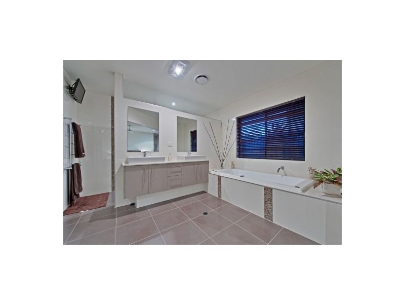 51 Impeccable Circuit, Coomera Waters QLD 4209