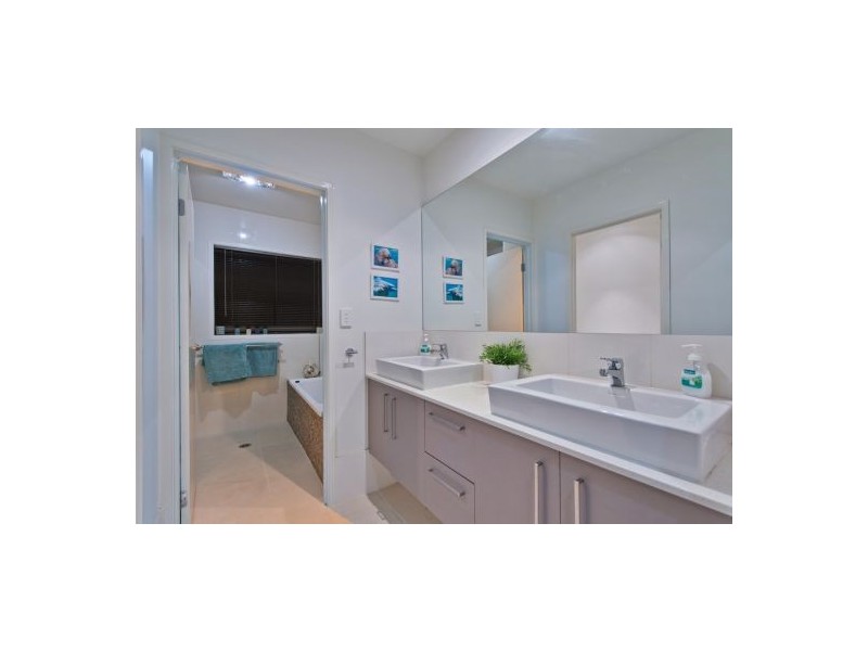 51 Impeccable Circuit, Coomera Waters QLD 4209