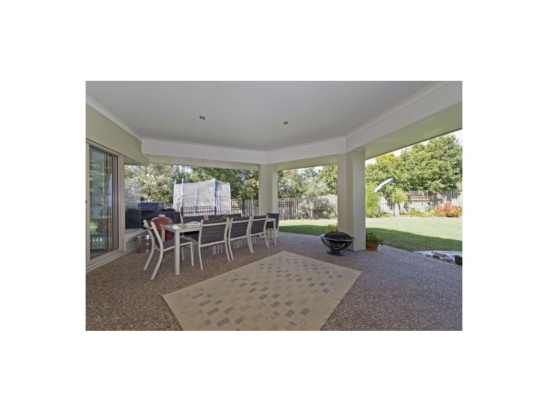 2 Pacha Close, Coomera Waters QLD 4209