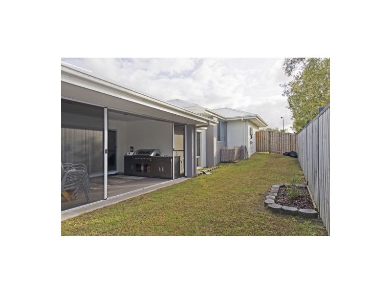 17 Ruthean Circuit, Coomera Waters QLD 4209