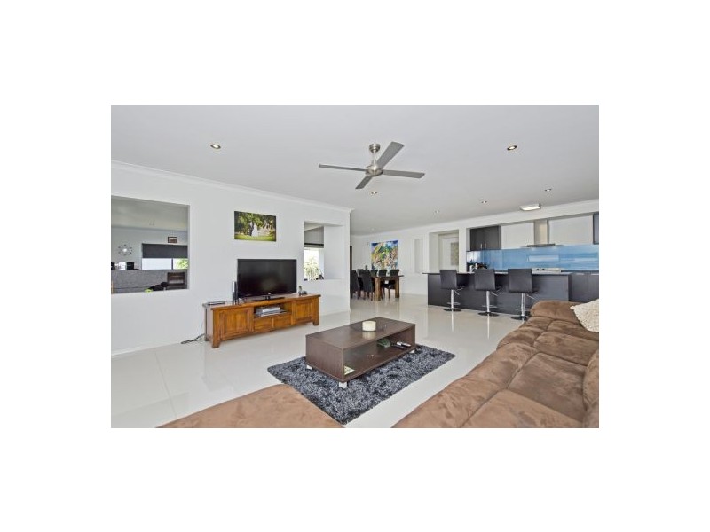 1 Bottletree Circuit, Coomera QLD 4209