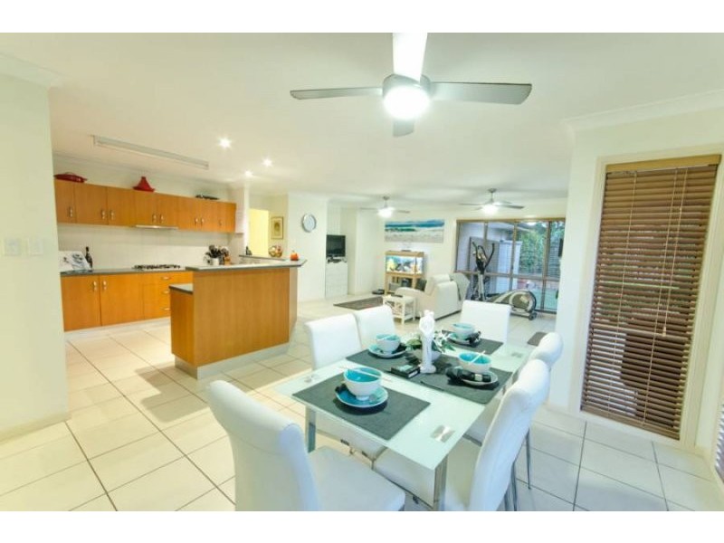 6 Anitra Lane, Coomera Waters QLD 4209