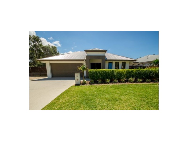 19 Seawind Road, Coomera Waters QLD 4209