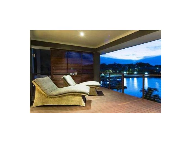 12 Buccaneer Way, Coomera Waters QLD 4209