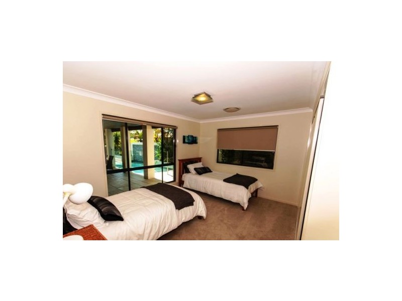 12 Buccaneer Way, Coomera Waters QLD 4209